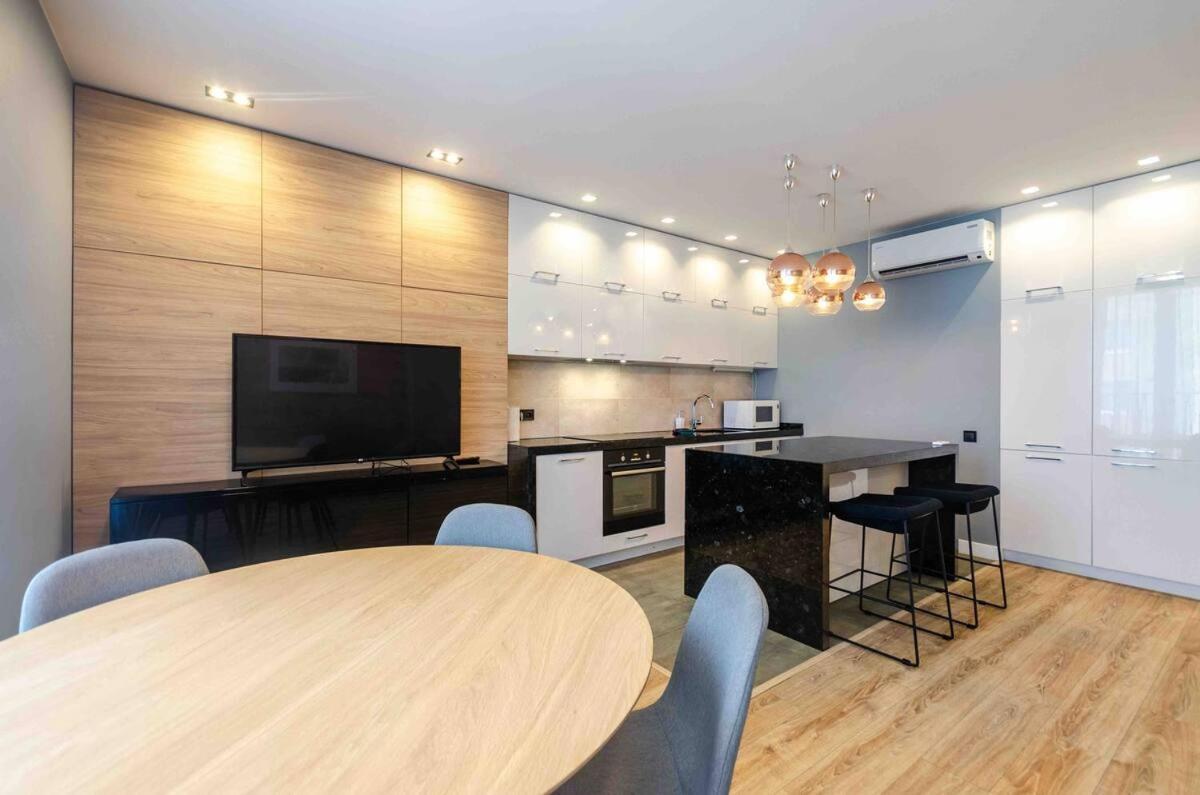 Petrovdom 190-199-216 In Spacious Apartments At Rc New York Concept House Kiev Exterior foto